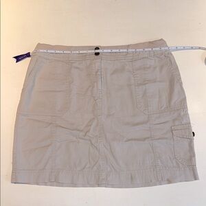 Casual Tan Skirt sz M 17 waist ☀️💕😎